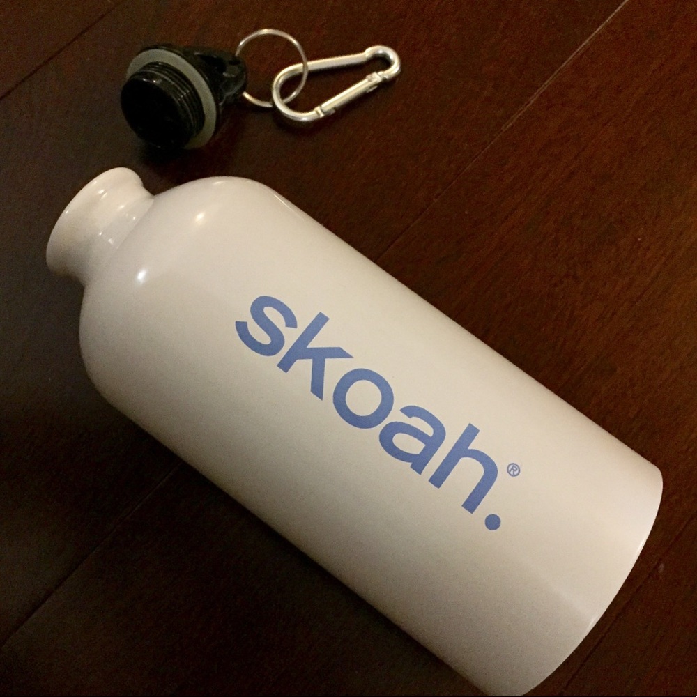 2/$20 NEW Skoah VIP Beauty Gift Metal Water Bottle